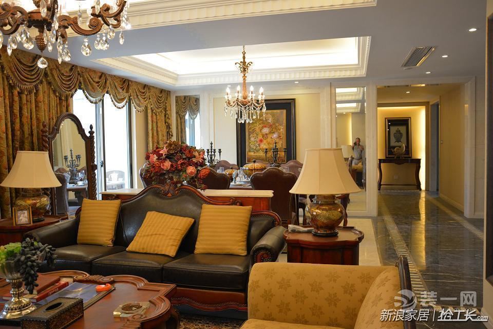 武汉岳家嘴168平四居室欧式风格装修客厅