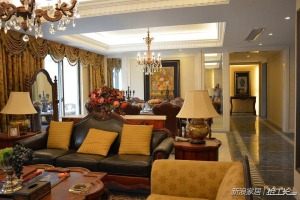 武汉岳家嘴168平四居室欧式风格装修客厅