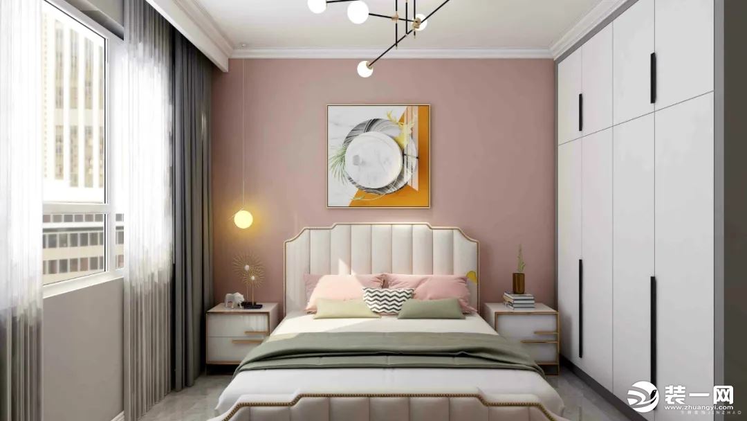 主卧浅粉色背景墙  ，搭配白色软装，灰色窗帘，清新中多了几分简约、低调，整个效果还是蛮年轻的。