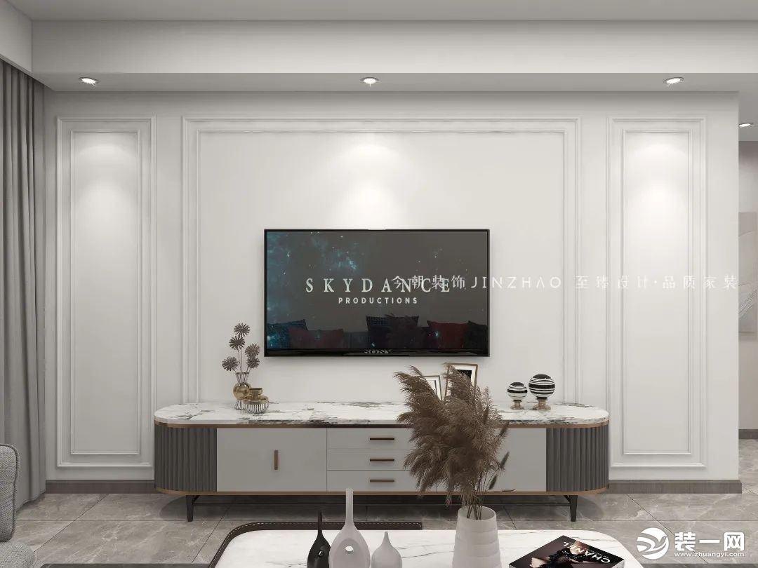 电视背景墙用石膏线装饰，墙面不显单调。