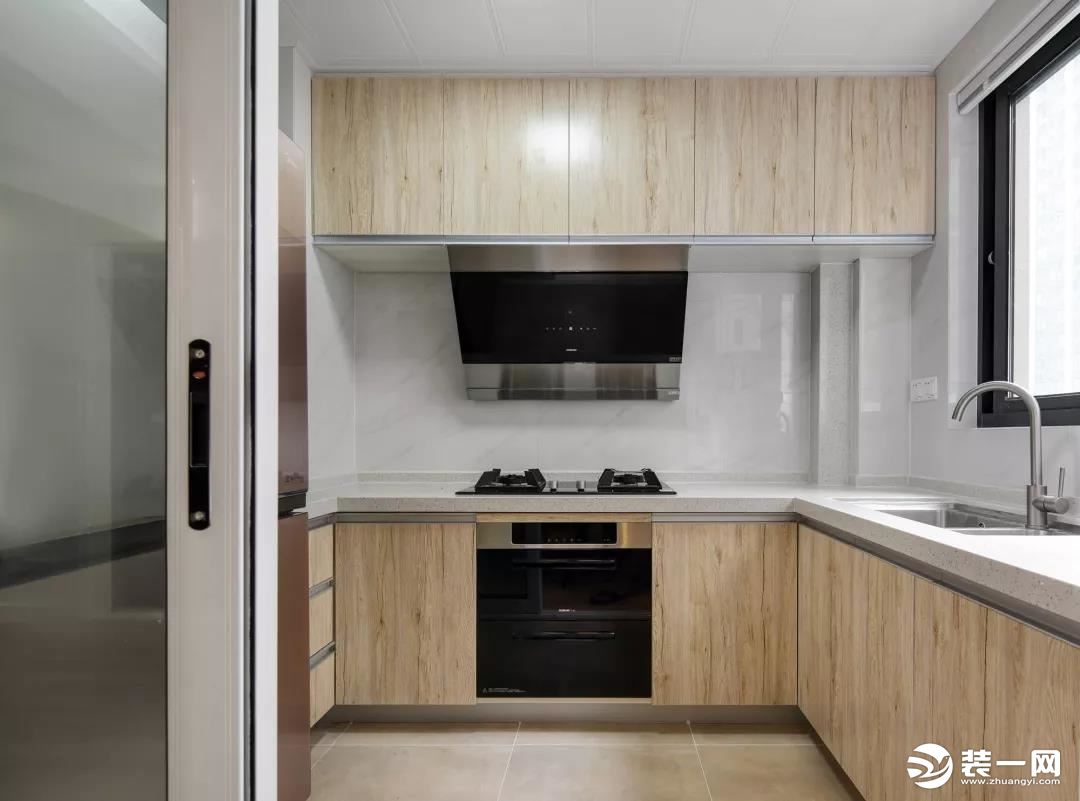 【西安二手房装修设计】120平米现代简约风格设计   厨房装修设计