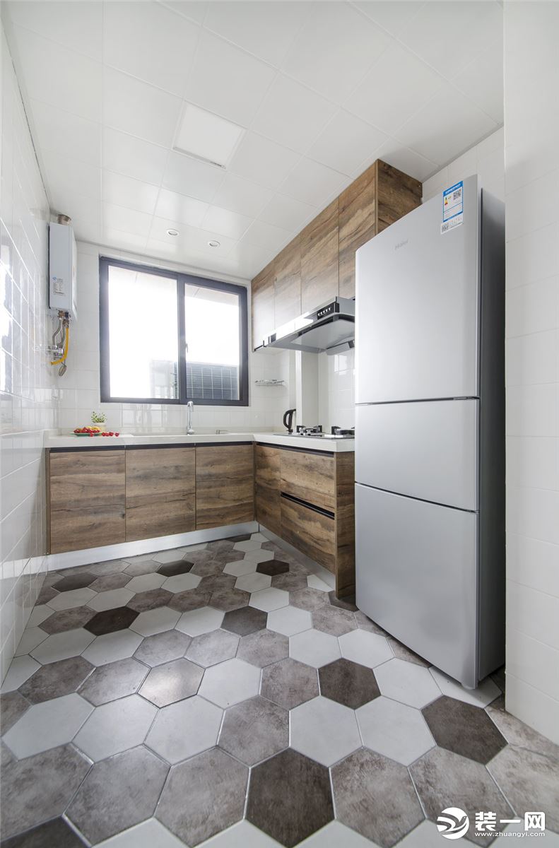 西安海璟台北湾100平米小三居全房翻新  厨房装修设计