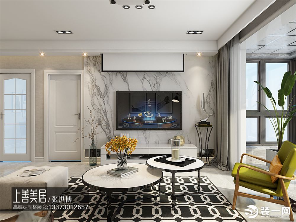 客厅电视墙装修设计效果展示，电视墙采用石材做装饰，门选择白色木门。