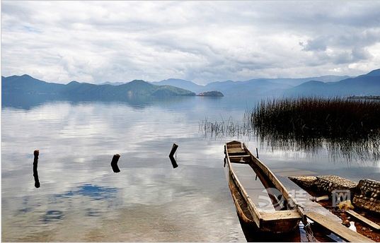 山水人家裝飾