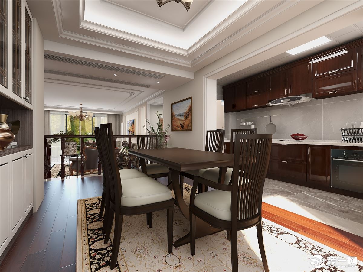 餐厅的设计手法，与客厅异曲同工。地面依旧选用胡桃色地板，餐边柜选用白色，与深色的餐桌形成强烈对比。天