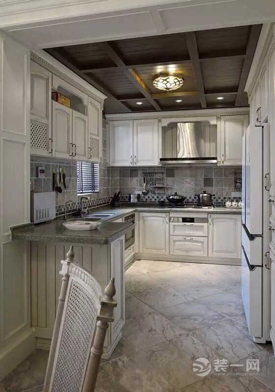 中交丽景 三居室 118平 造价18万 欧式风格厨房