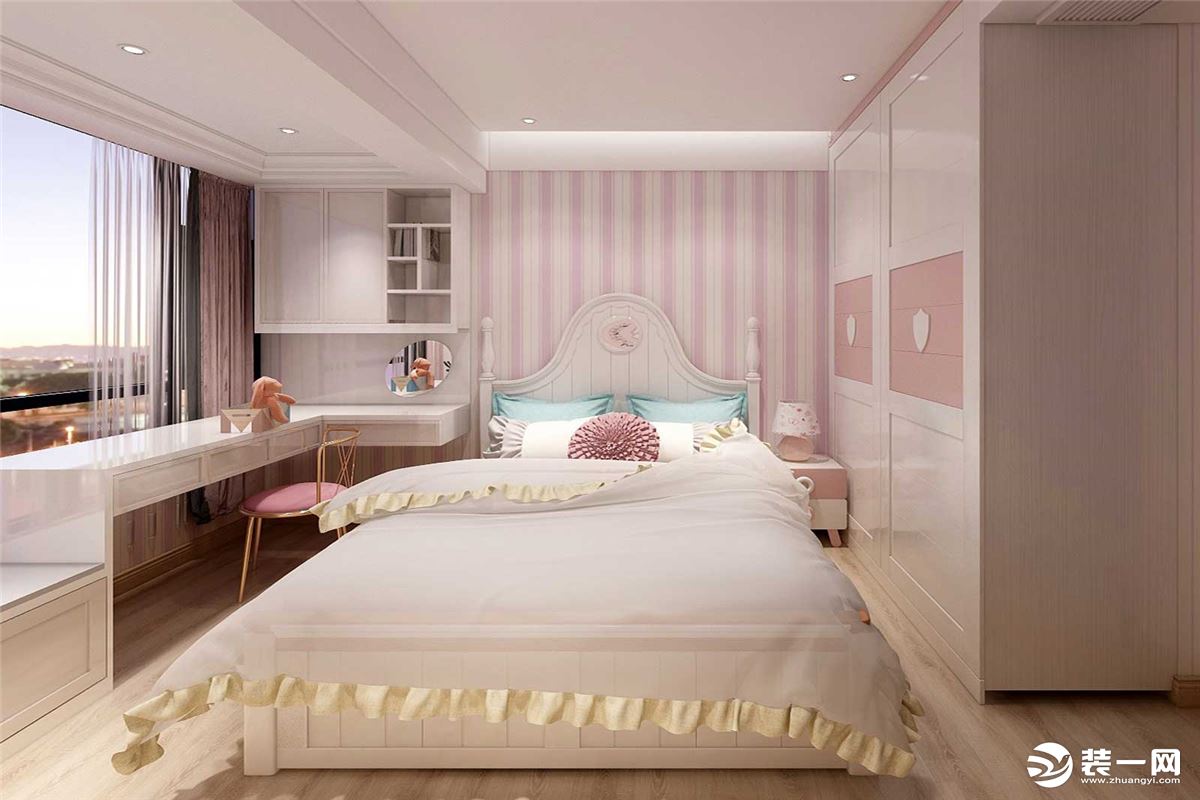 儿童房以暖色调为主，柔和的床品搭配窗边粉色的椅子、背景墙，给小朋友营造一种柔和温馨的空间氛围。