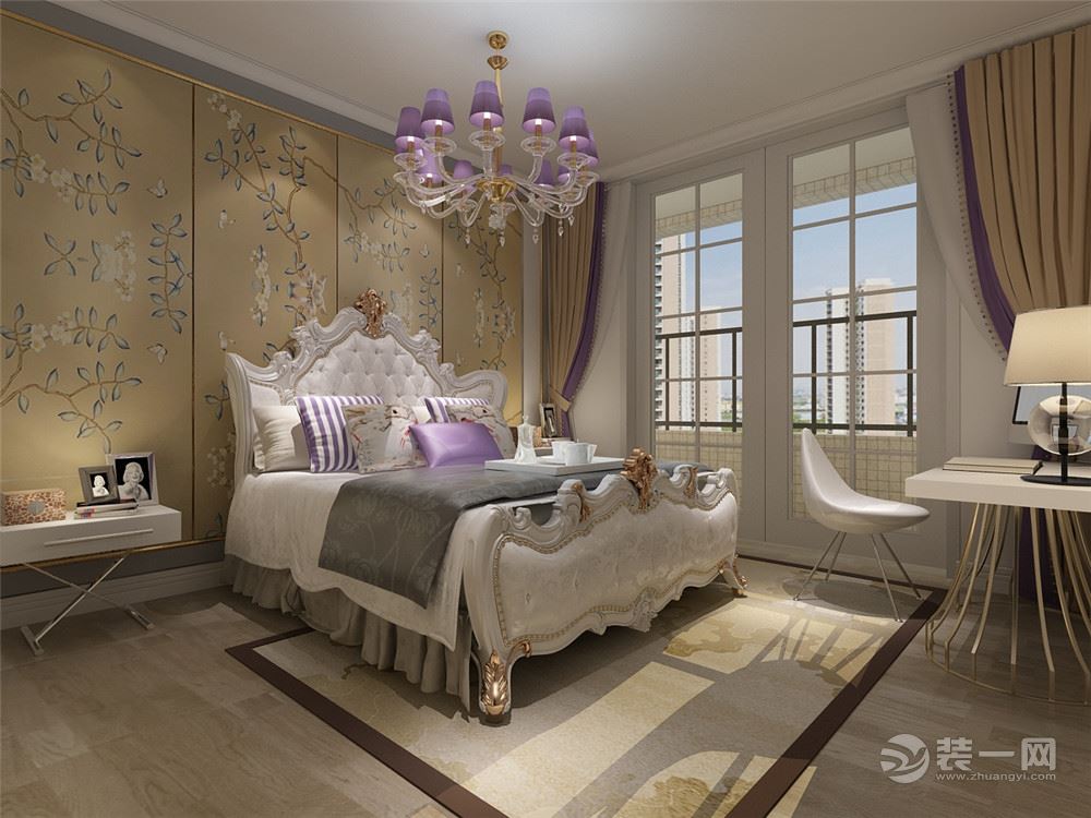 卧室从简单到繁杂、从整体到局部，精雕细琢，镶花刻金都给人一丝不苟的印象