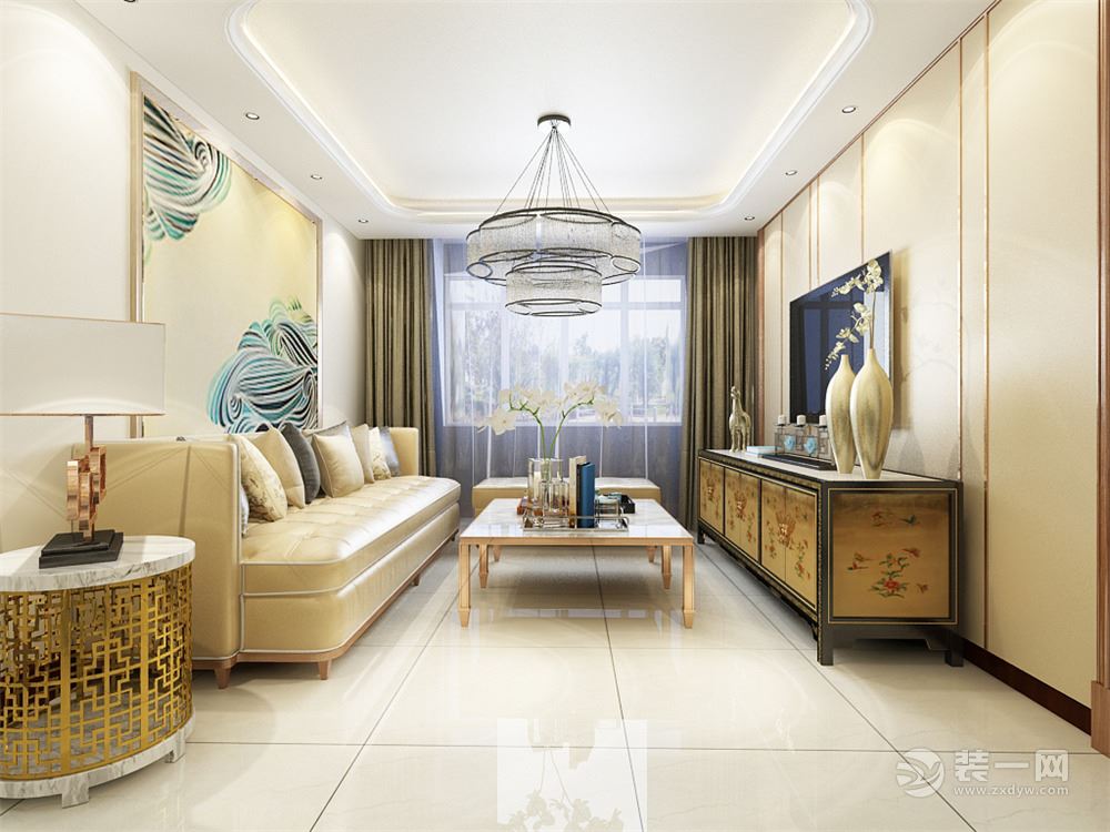 客厅的设计比较简单，沙发背景墙放啦几幅幅装饰画，使空间更为大气。