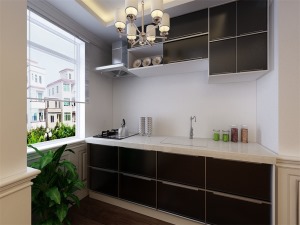 厨房进行了简单的装饰，橱柜也选为黑白相间的，是厨房看起来更加简洁