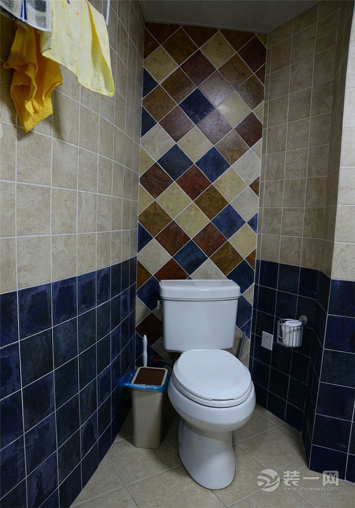 苏州南山维拉92平二居室现代简约温馨卫生间装修效果图