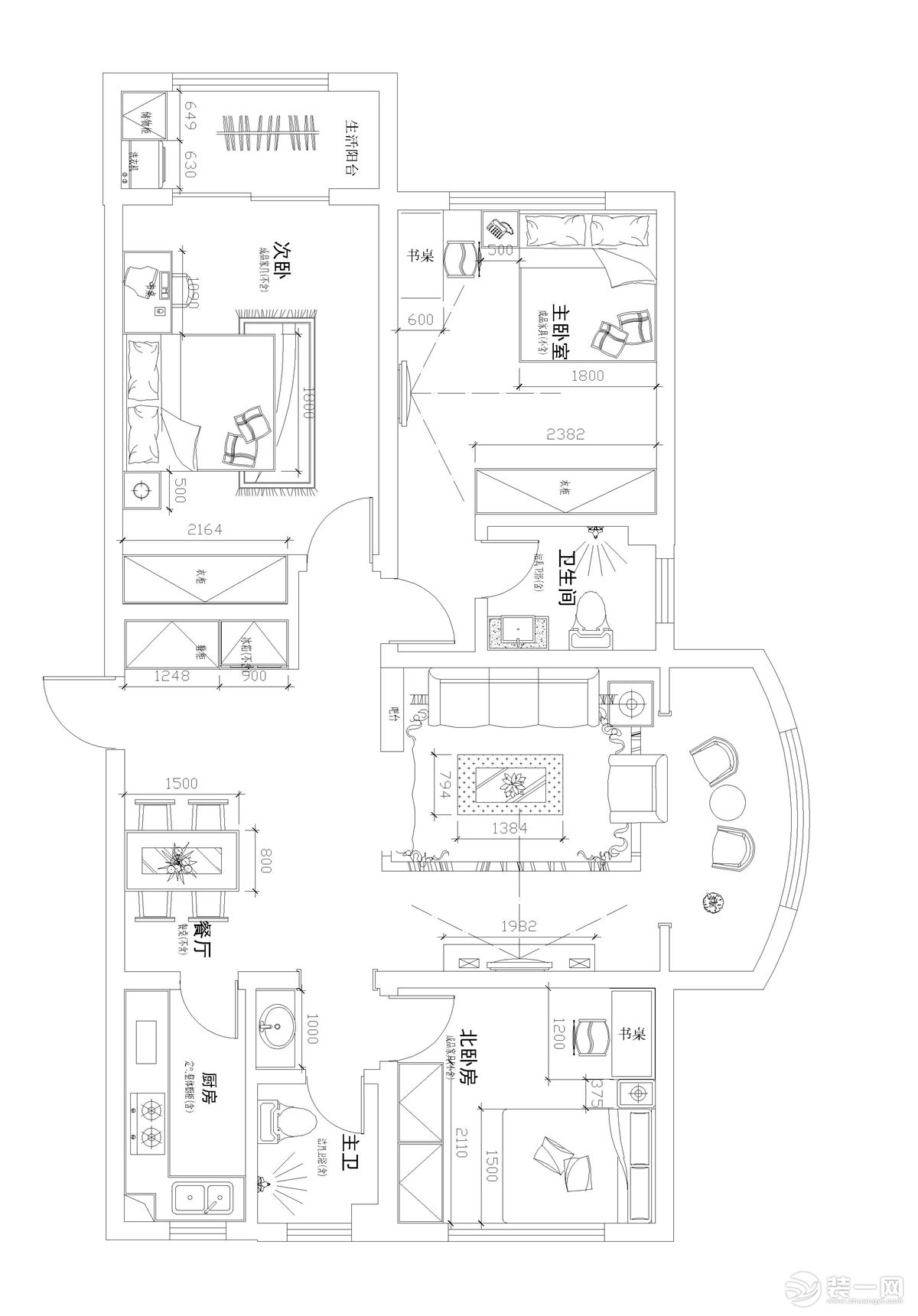 這是一個(gè)三室兩廳兩衛(wèi)的戶(hù)型