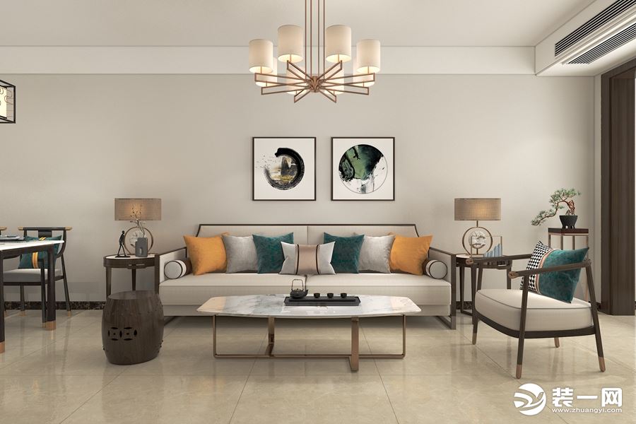 客廳整體優雅而又顯得高檔大氣，深色木質家具和中式吊燈演繹了中式傳統美學的內涵。