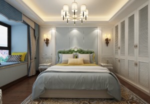墙面大面积采用的壁布作为装饰元素，淡淡的蓝色配上绿色的床体清新舒适，给人感觉心旷神怡。
