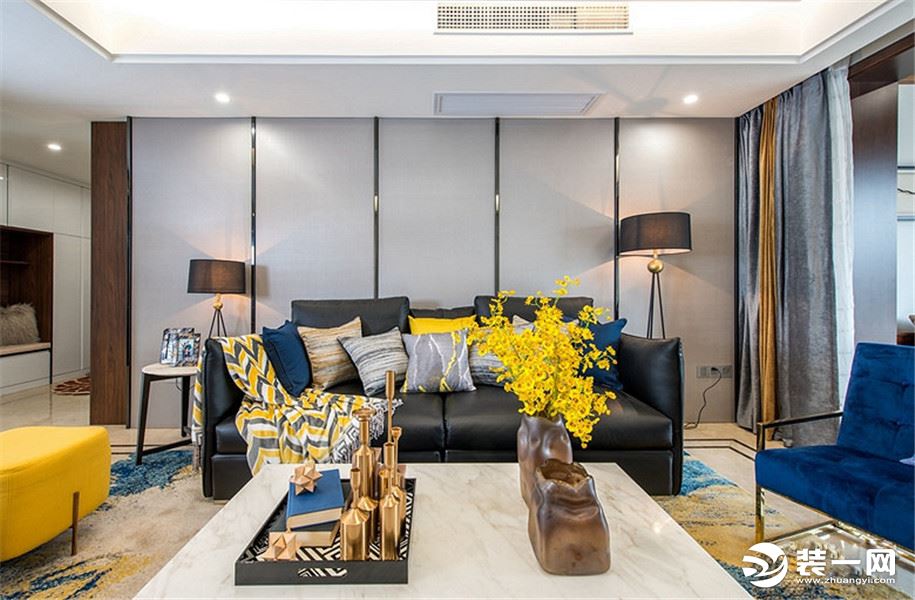 重庆生活家装饰 | 150m²现代简约港式风情设计案例  沙发背景