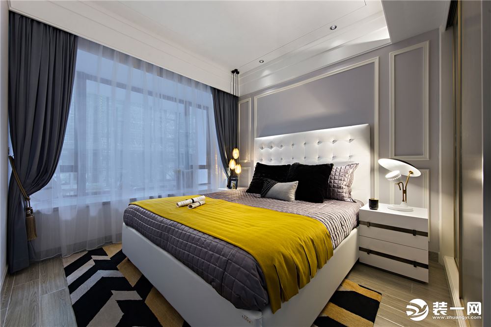 上海三居室132平现代风格卧室装修效果图