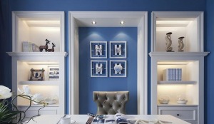 书房的背景在色彩上，以蓝色、白色为主色调，看起来明亮悦目