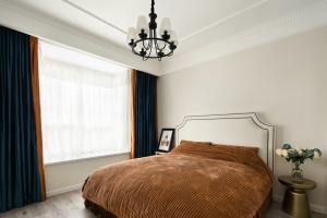 上海三居室129平简约美式风卧室装修效果图