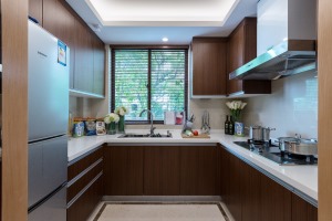 235平别墅现代风格厨房装修效果图