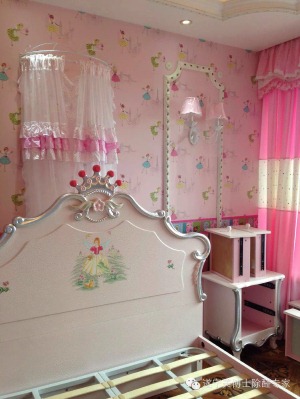 儿童房的装修风格多于鲜亮为主，往往甲醛会会超标