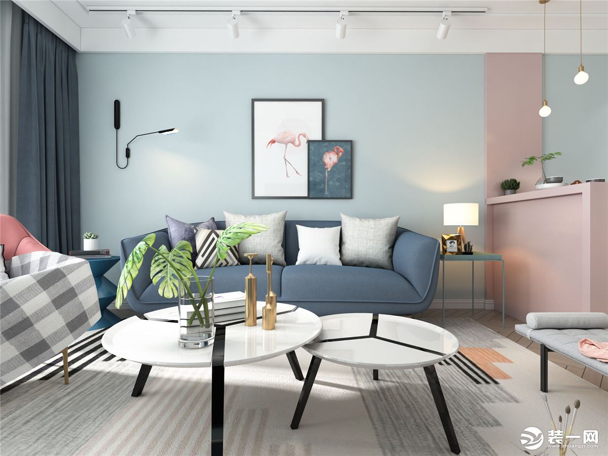 客厅空间，淡蓝色的墙身，加上深蓝灰的沙发，红色的座椅沙发，配上大理石台面的茶几和金属柜脚的电视柜，最