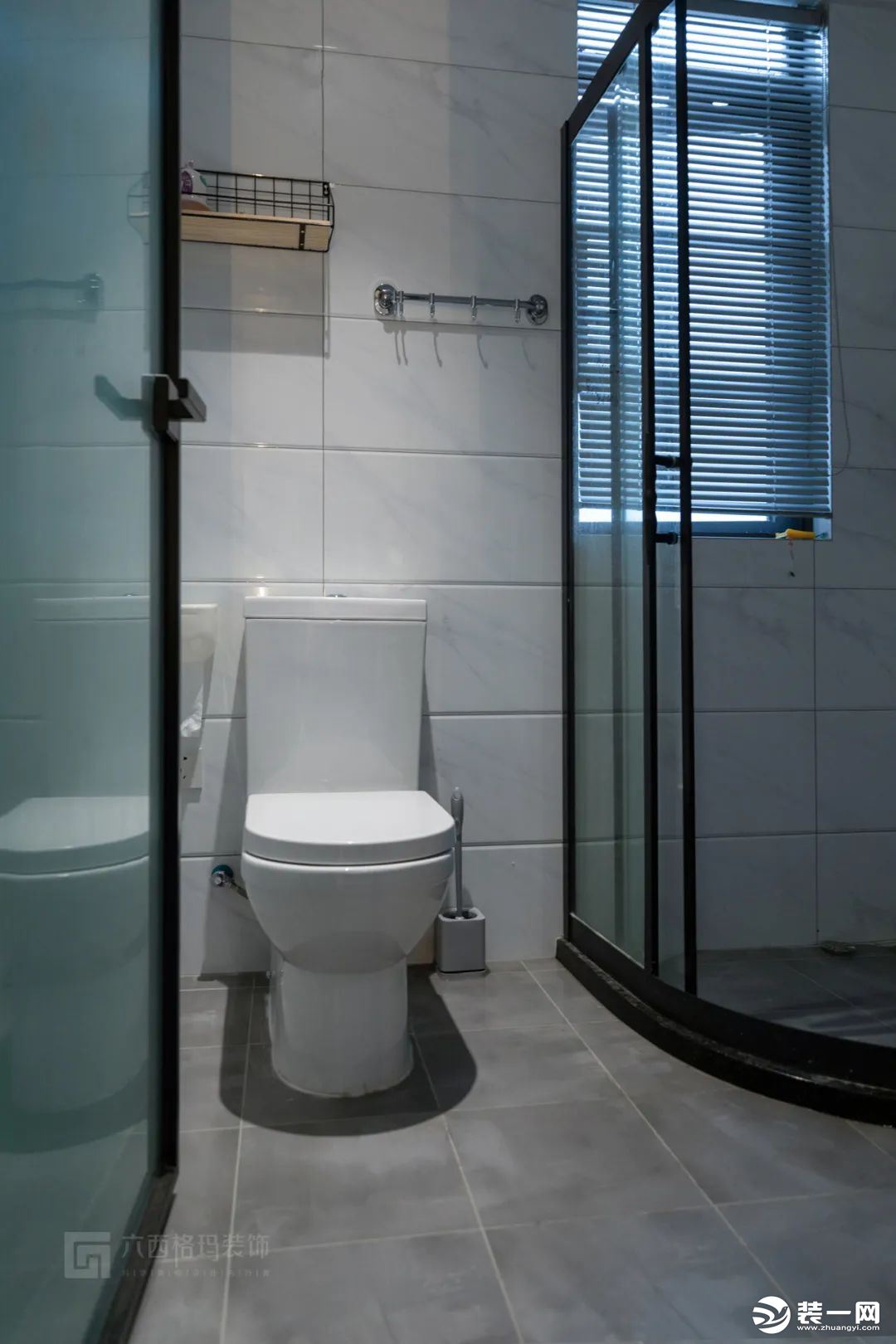 干湿分离后更利于卫生的清理，洗漱与如厕也能同时进行了。