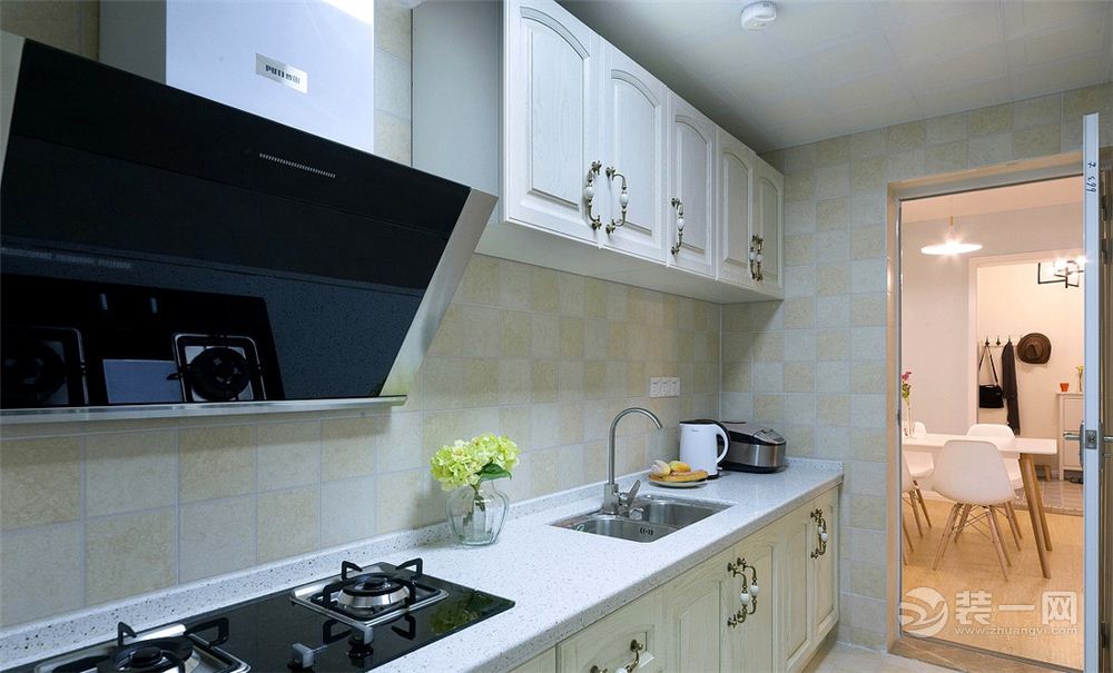 武汉蓝晶绿洲93平两居室现代简约风格厨房效果图