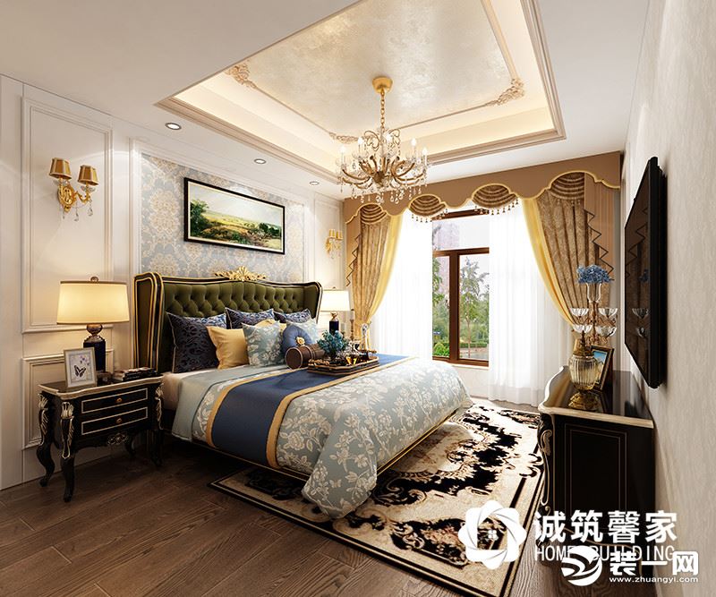 二层次卧全屋铺贴暖色的墙布，搭配简欧风格的软装，简单的方形吊顶，大气而有质感。