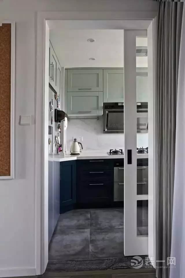 北欧风格两居室小户型装修图片—厨房门
