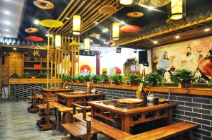 辣莊-重慶老火鍋飯店裝修案例就餐區