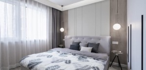 清新舒适的次卧室，整体色彩的搭配和软装窗饰以淡蓝和白色为主色调，增加了空间的温馨和档次感。