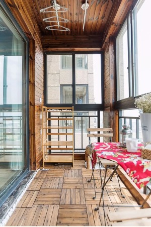 70平三居室现代简约装修效果图阳台