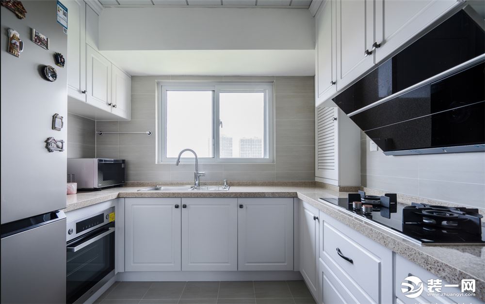 和寓家园120平方三居室现代风格厨房装修效果图