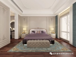 卧室并不是完全的美式风格，而糅合了简约和欧式，采用白色为背景色，搭配暖色布艺，尽显雅致气质，搭配蓝色