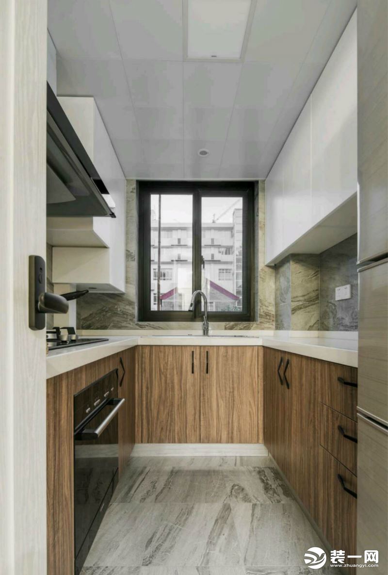 凡尔赛 90平 三居室 现代风格 厨房效果图