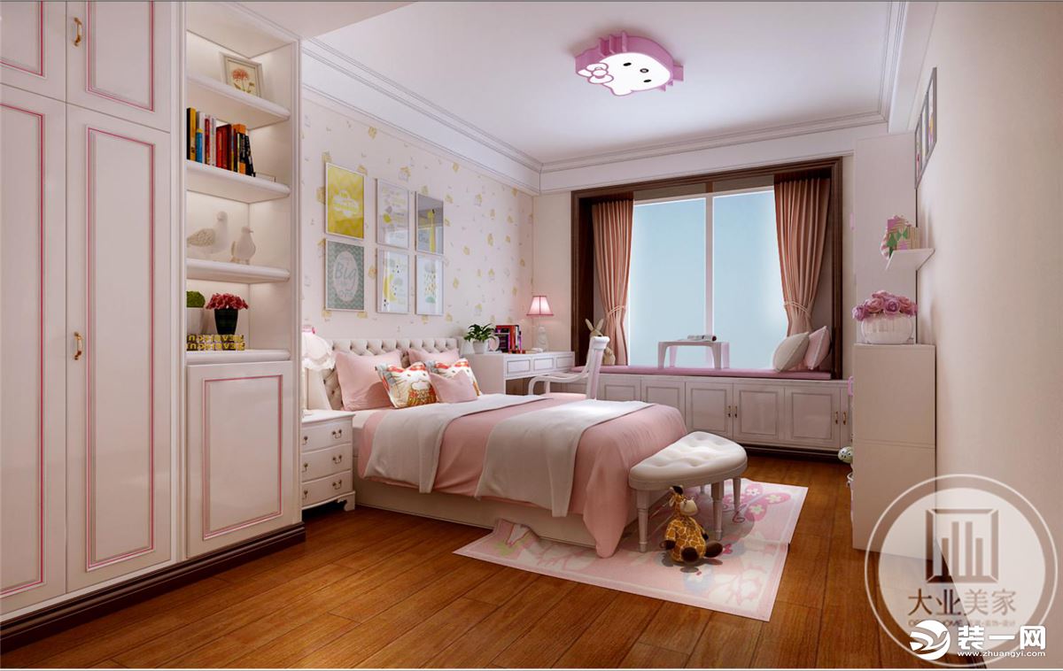 儿童房的设计以暖粉色和白色为空间的主基调，俏皮童趣的挂画，活泼灵动的背后，是精心的考量和推敲