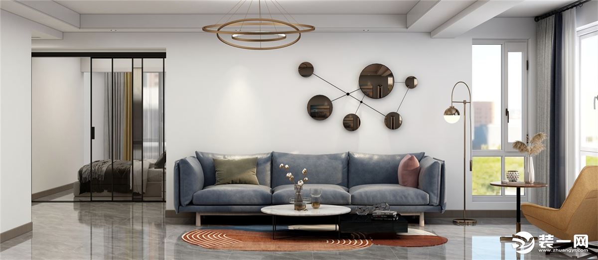 沙发背景墙用简单的乳胶漆加上装饰挂件，简约而又不简单