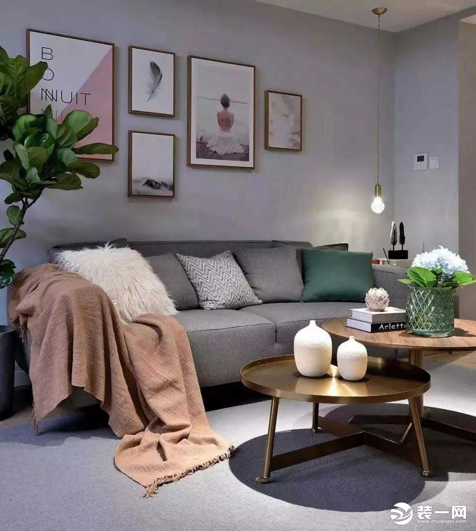 西安路80㎡北欧风格两居室客厅效果图因户型小，客厅排放了一个三人位的小沙发，