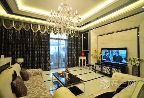 华浔品味装饰 协信阿卡迪亚 别墅 280平 造价39万 新古典 客厅沙发