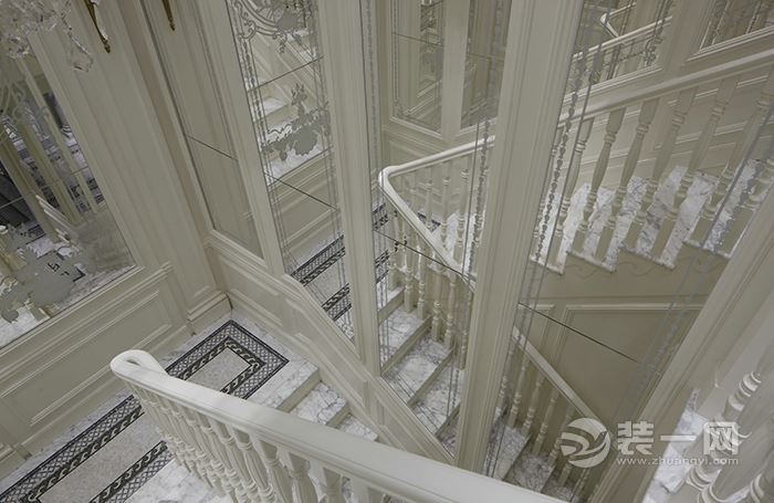 法式新古典楼梯装修效果图