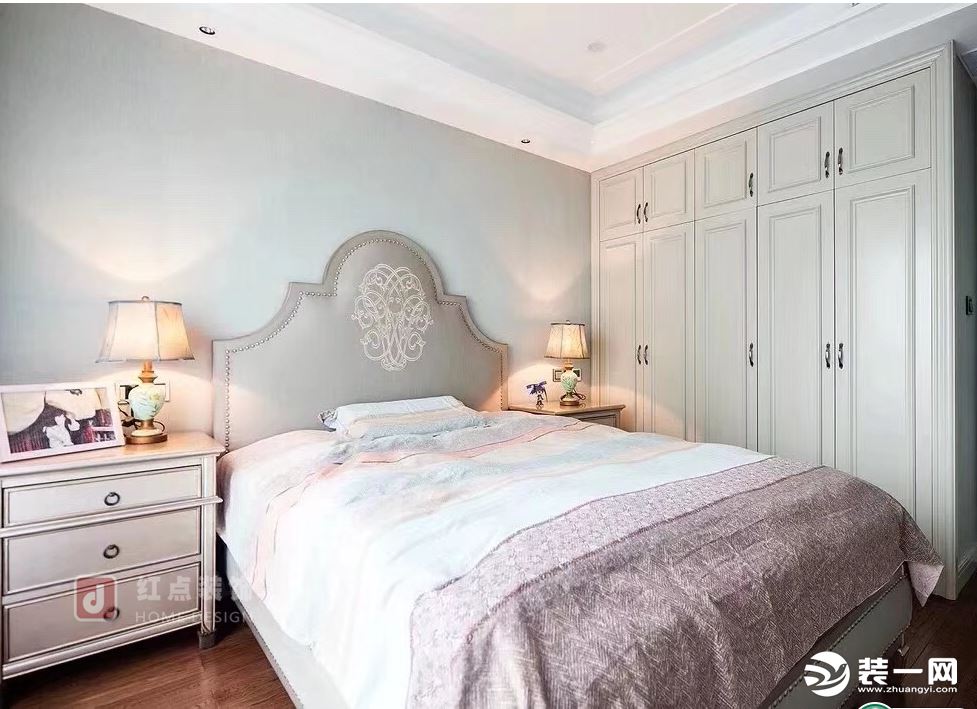 东方蓝海112平米三居室卧室美式风格效果图