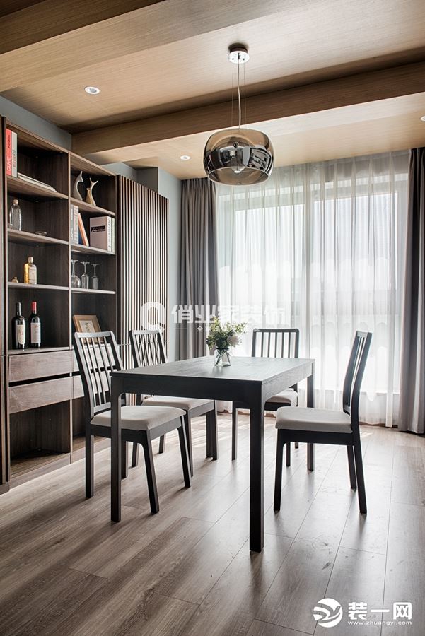 【俏业家】融创凡尔赛  82平  三居室  现代北欧风格装修餐厅实景图