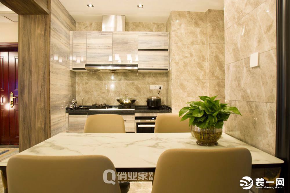 【俏业家】  中渝香奈公馆   97.5平  三居室  现代港式风格餐厅实景案例图