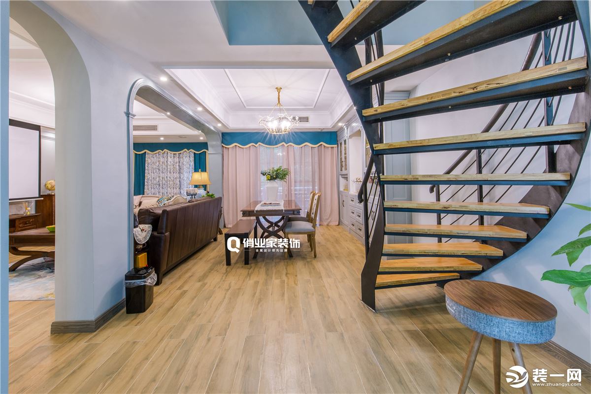 【俏业家】龙湖南苑 180平 四居室 美式混搭楼梯实景案例