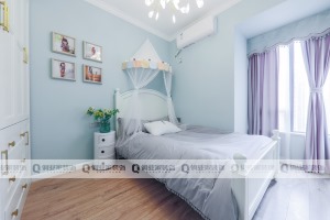 【俏业家】保利江上明珠   90平米   三居室   现代轻奢风格卧室实景案例图