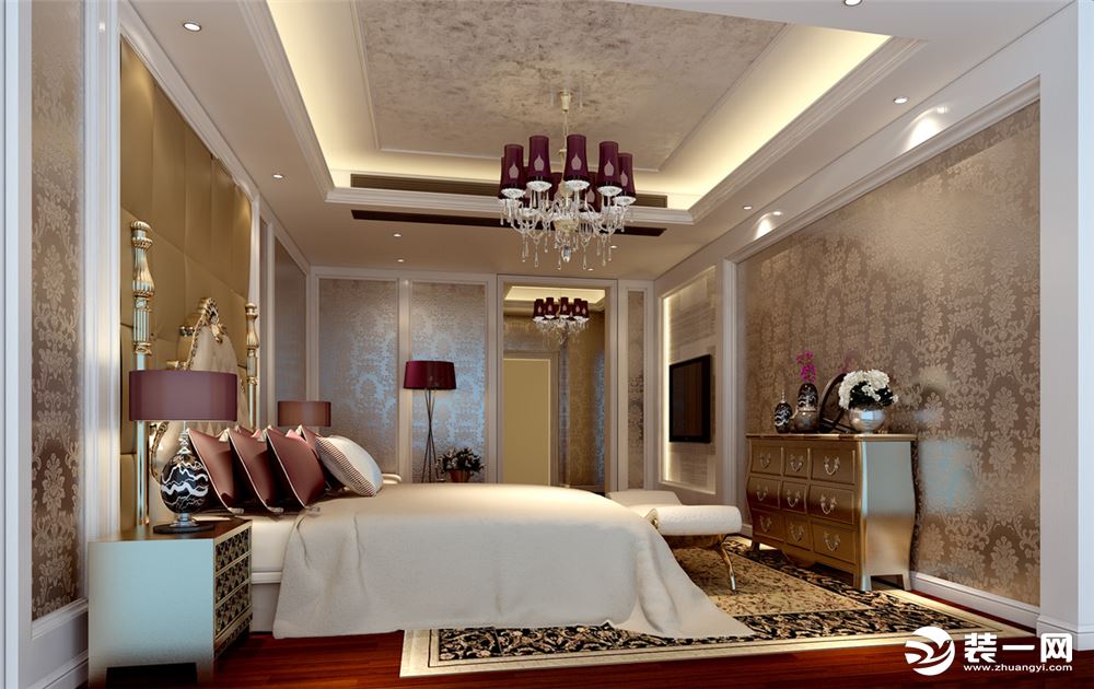 卧室摒弃传统欧式繁杂线条，定位简欧风格，精心挑选家具与灯饰，让整个空间大气舒适，设计充分体现对典雅生