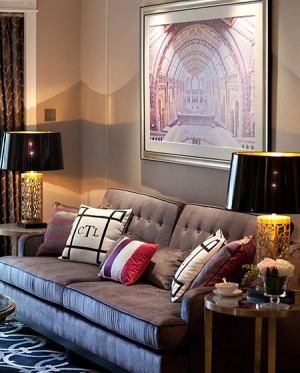 120平三居室现代美式风格装修效果图沙发背景墙