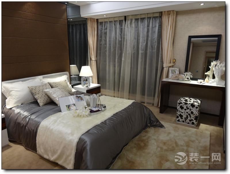 青林湾现代小清新卧室装修案例