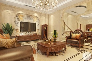 客厅采用墙壁、地板采用米色系的大理石，搭配沉稳欧式木质家具、豪华精致的水晶吊灯，展现高贵、典雅、豪华