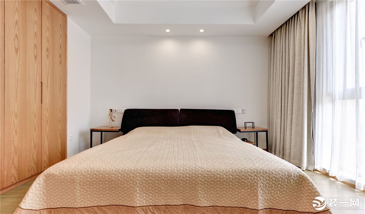 卧室【宁波东易日盛装饰】绿城玫瑰园 160平方米 现代简约风格装修实景照